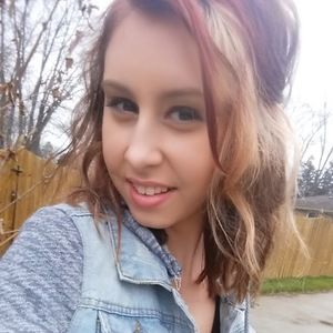 Meet your Posher, Becky